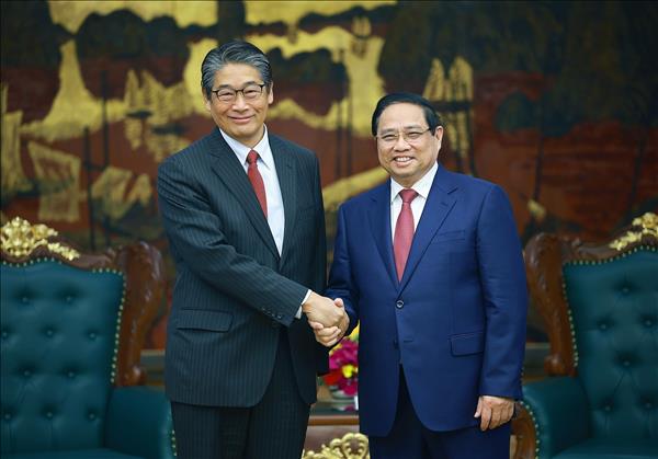 Prime Minister calls on Japan to support Vietnams energy security
