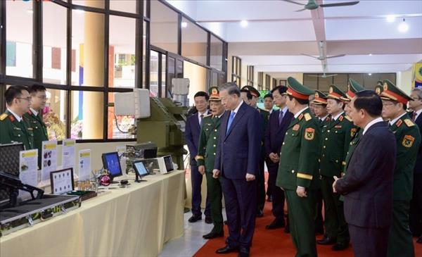 ວິ​ທະ​ຍາ​ຄານ​ເຕັກ​ນິກ​ການ​ທະ​ຫານ ຕ້ອງ​ສວມ​ບົດ​ບາດ​ນຳ​ພາ​ໃນ​ການ​ຄົ້ນ​ຄວ້າ​ວິ​ທະ​ຍາ​ສາດ, ເຕັກ​ນິກ​ການ​ທະ​ຫານ