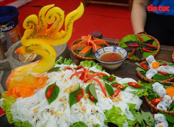 Nghề làm bánh cuốn Thanh Trì ghi danh di sản văn hoá phi vật thể quốc gia 