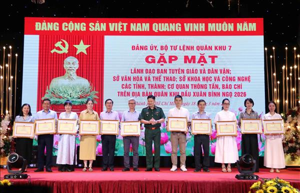 Tăng cường phối hợp tuyên truyền công tác quân sự, quốc phòng của lực lượng vũ trang