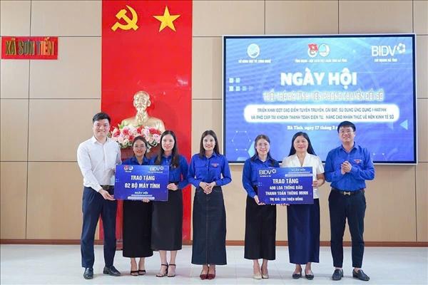 Phát huy vai trò xung kích của thanh niên trong xây dựng xã hội số