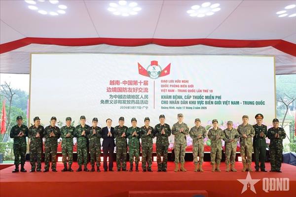 ベトナム・中国両軍の衛生部隊、国境地域の住民に医療サービスを提供