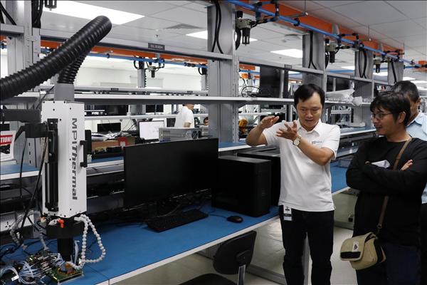 Vietnam steps up semiconductor development to fuel growth