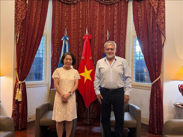 Vietnam strengthens labour cooperation with Latin American–Caribbean union federation