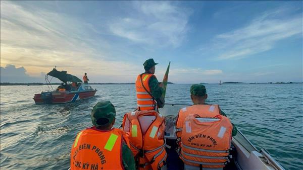 Thủ tướng Chính phủ yêu cầu khắc phục triệt để các tồn tại trong chống khai thác IUU