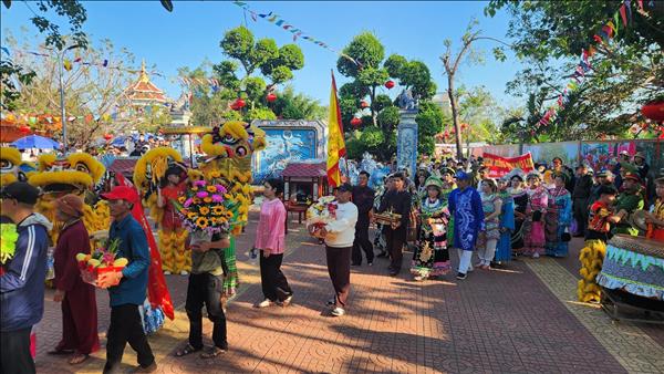 Sôi nổi lễ hội Chùa Bà - Cảng thị Nước Mặn năm 2026