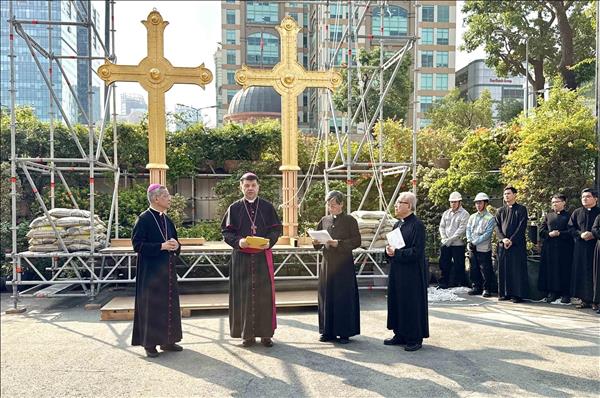 Hoàn thành một trong những hạng mục quan trọng nhất của dự án trùng tu Nhà thờ Chính tòa Đức Bà Sài Gòn