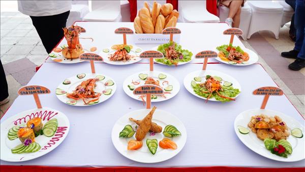 Over 200,000 visitors expected at fourth Vietnam bread festival