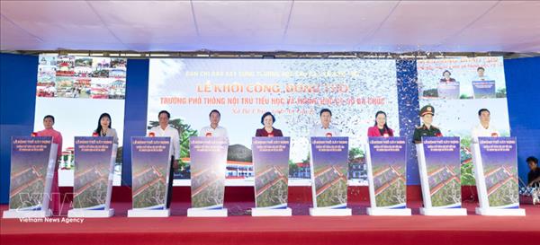 Lancement de la construction des écoles internats multi-niveaux à An Giang et à Nghe An