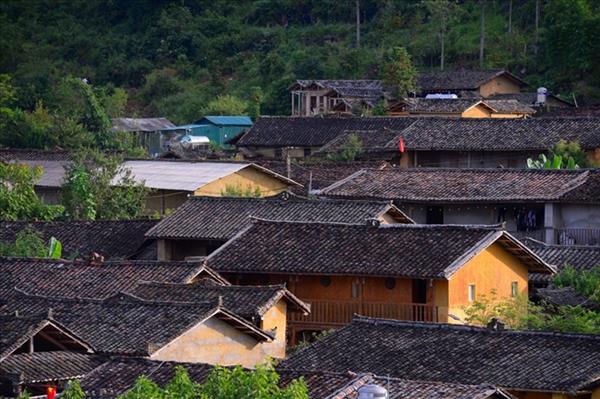 ភូមិ Lo Lo Chai និងផ្ទះបុរាណ Trinh Tuong