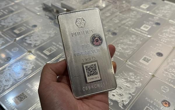 Vietnam considers listing silver bullion on commodity exchange