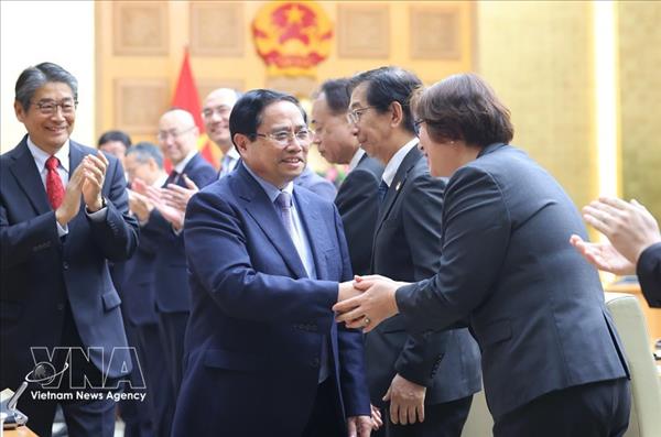 Премьер-министр провёл диалог с японским бизнесом в целях углубления экономических связей