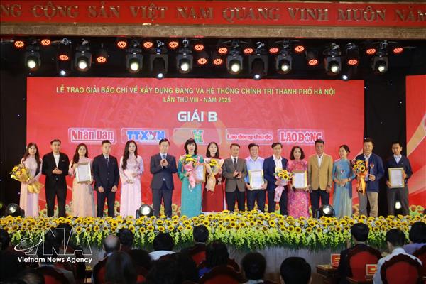 VNA destaca en Premios de Periodismo de Hanoi sobre construcción del Partido