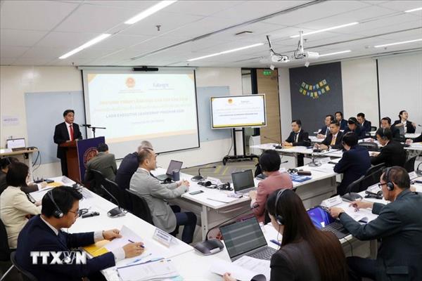 ໄຂ​ໂຄງ​ການ ການ​ນຳ​ຂັ້ນ​ສູງ ໃຫ້​ແກ່​ພະ​ລັກ​ງ​ງານ​ລາວ