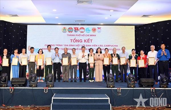 លើកកម្ពស់ប្រសិទ្ធភាពនៃកម្មវិធីគ្រួសារវៀតណាមជាមួយនិស្សិតឡាវ និងកម្ពុជា