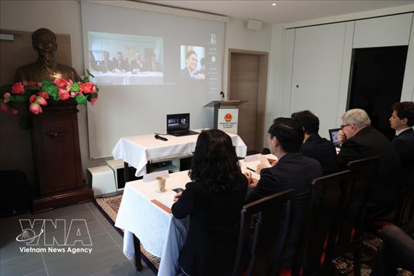 Vietnamese mission in Geneva discusses new developments in US tariff policy