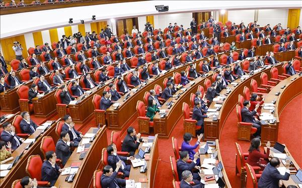 베트남 공산당, 제14기 중앙 집행위원회 제2차 회의 개막