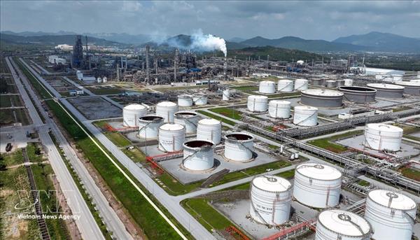 Vietnam diversifies supply sources to meet domestic fuel demand