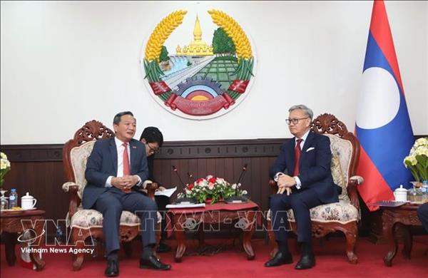 Vietnam y Laos refuerzan su cooperación en la implementación de la conexión estratégica