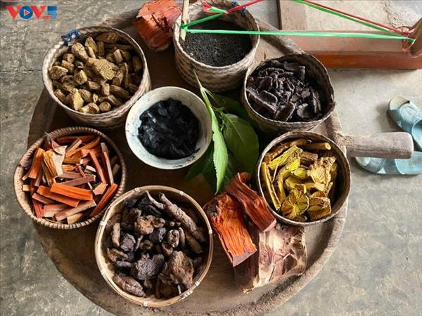 ゲアン省のタイ族の手織り文化を守る