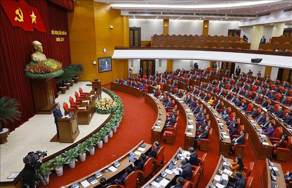 Thông cáo báo chí về ngày làm việc thứ ba và bế mạc Hội nghị Trung ương 2 khóa XIV