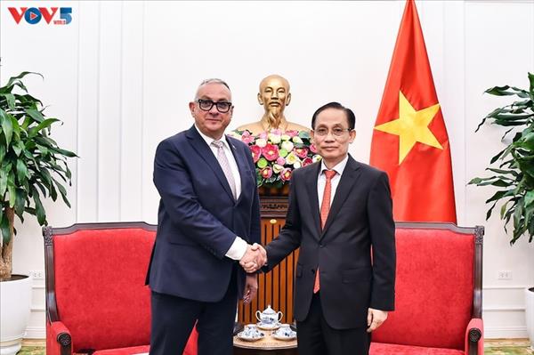 វៀតណាមនិងសហភាពអឺរ៉ុបជំរុញខ្លាំងកិច្ចសហប្រតិបត្តិការលើវិស័យវិទ្យាសាស្ត្រ បច្ចេកវិទ្យា និងនវានុវត្តន៍