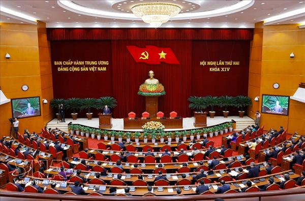 Party Central Committees 2nd meeting closes, reaching high consensus on major issues