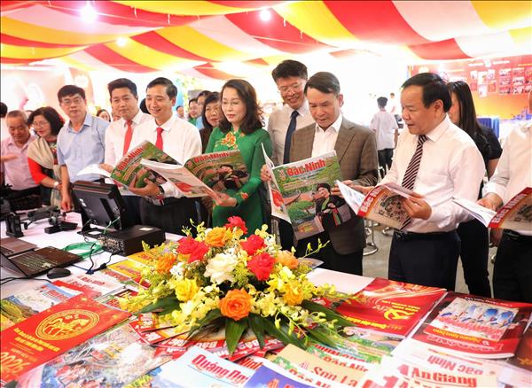 Khai mạc Hội báo Xuân Bính Ngọ 2026 tại danh lam cổ tự - chùa Vĩnh Nghiêm