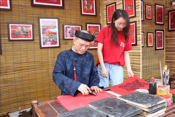 Gìn giữ nét tinh hoa của tranh dân gian Việt Nam