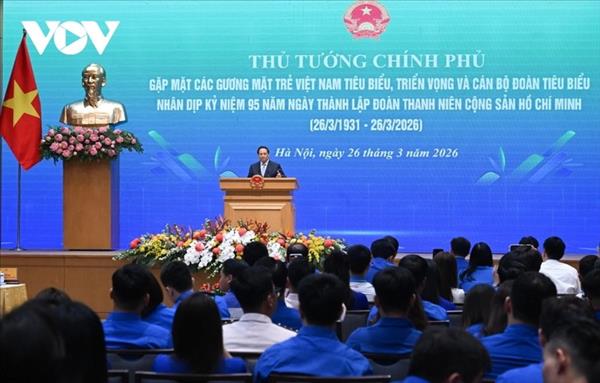 首相 若者に科学技術分野での挑戦呼びかけ