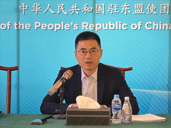 中国提议与东盟加强可再生能源合作