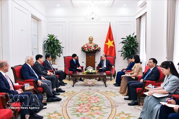 Canciller vietnamita propone ampliar lazos entre prefectura japonesa y localidades vietnamitas