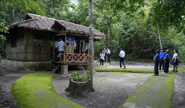 Đồng bộ hạ tầng, tăng sức hút tuyến du lịch về nguồn Tây Ninh​