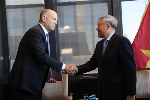 Phó Thủ tướng Thường trực Nguyễn Hòa Bình tiếp lãnh đạo LHQ và các tập đoàn hàng đầu Hoa Kỳ