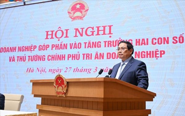 ກອງ​ປະ​ຊຸມ ວິ​ສາ​ຫະ​ກິດ​ປະ​ກອບ​ສ່ວນ​ເຂົ້າ​ໃນ​ການ​ເຕີບ​ໂຕ​ສອງ​ຕົວ​ເລກ ແລະ ນາ​ຍົກ​ລັດ​ຖະ​ມົນ​ຕີ​ສະ​ແດງ​ຄວາມຮູ້​ບຸນ​ຄຸນ​ຕໍ່​ວິ​ສາ​ຫະ​ກິດ