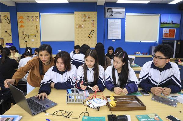 Xây ước mơ cho học sinh vùng biên Si Pa Phìn