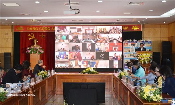 Vietnam refuerza la enseñanza del idioma en el exterior con el Día de Honor del vietnamita