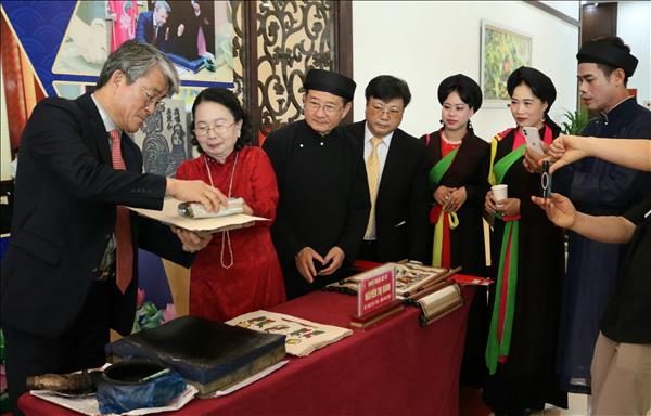 베트남 ‘동호 민화, 유네스코 긴급보호 무형문화유산 등재