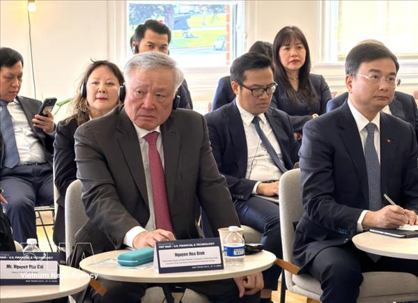 Les entreprises américaines veulent investir plus dans le secteur fintech au Vietnam