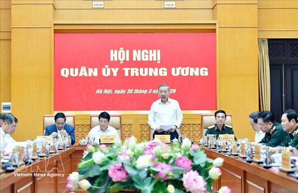 Party leader chairs Central Military Commissions meeting in Hanoi