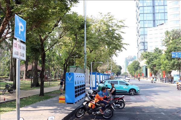 Ho Chi Minh City speeds up 3,000 e-motorbike battery-swap cabinets rollout