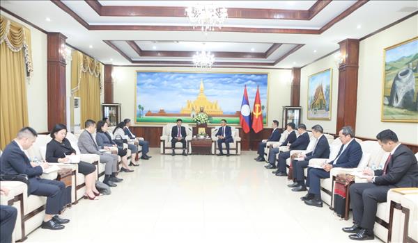 ລາວ ຍາມໃດກໍ່ຖືເປັນສຳຄັນ ແລະ ໃຫ້ບຸລິມະສິດສູງສຸດແກ່ການພັດທະນາການພົວພັນກັບ ຫວຽດນາມ