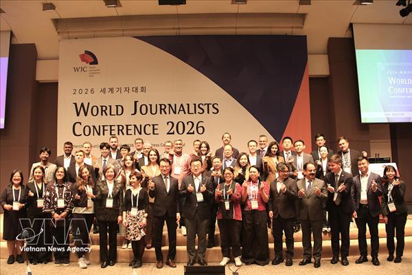 Global media faces twin pressures of crisis and AI transformation: conference