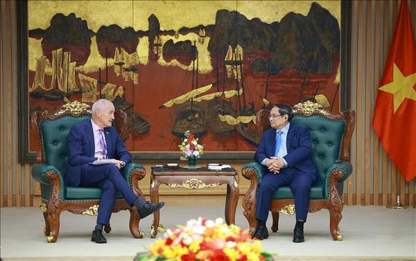 越南政府总理范明政会见澳大利亚皇家墨尔本理工大学校长亚历克·卡梅伦