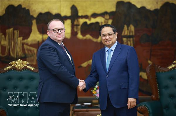 范明政总理会见白俄罗斯国家司法鉴定委员会主席沃尔科夫