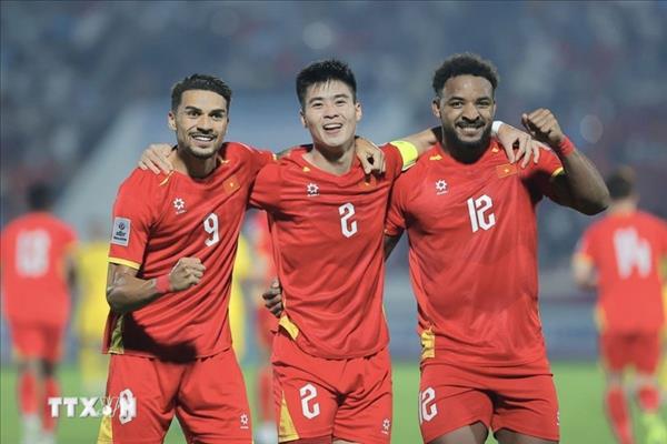 Đội tuyển Việt Nam thăng tiến mạnh mẽ, trở lại top 100 thế giới