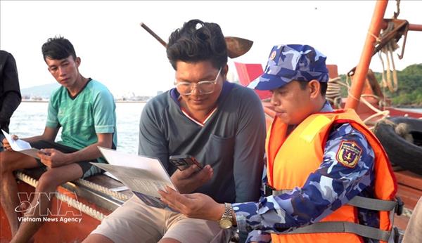 Provincia vietnamita de An Giang combate pesca ilegal con medidas firmes