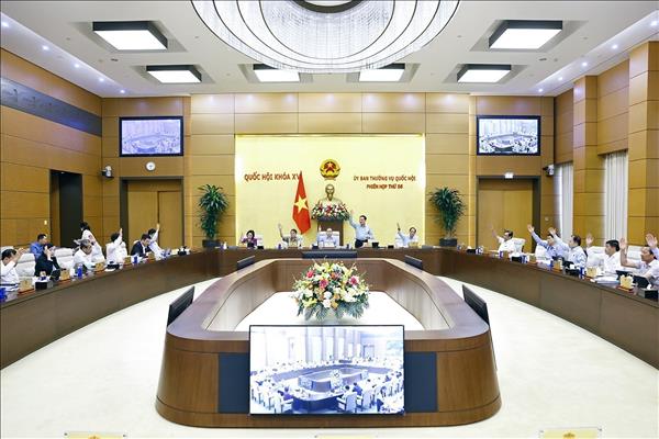 Phiên họp thứ 56 Ủy ban Thường vụ Quốc hội: Tổng rà soát hệ thống văn bản quy phạm pháp luật, tạo nền tảng phát triển nhanh, bền vững