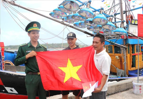 Куангнгай стандартизирует данные в управлении рыболовными судами