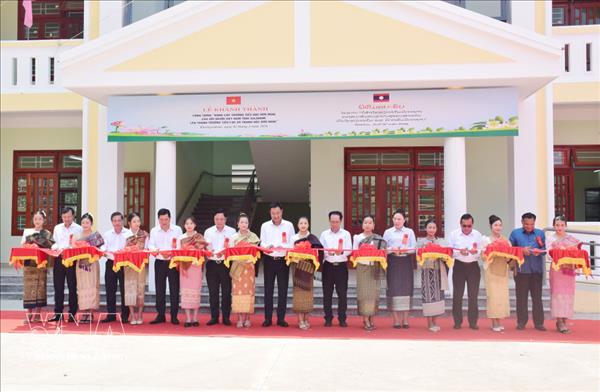 Proyecto financiado por Da Nang refuerza cooperación educativa entre Vietnam y Laos